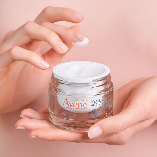 AVÈNE HYALURON ACTIV B3 CREMA REGENERADORA CELULAR 50 mL.
