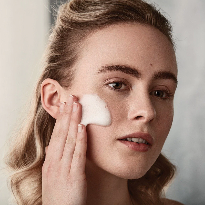 MEDIK8 CALMWISE SOOTHING CLEANSER